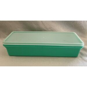 Tupperware Jadite Green Celery Easy Crisp Vegetable Keeper #892 with Lid Vintage
